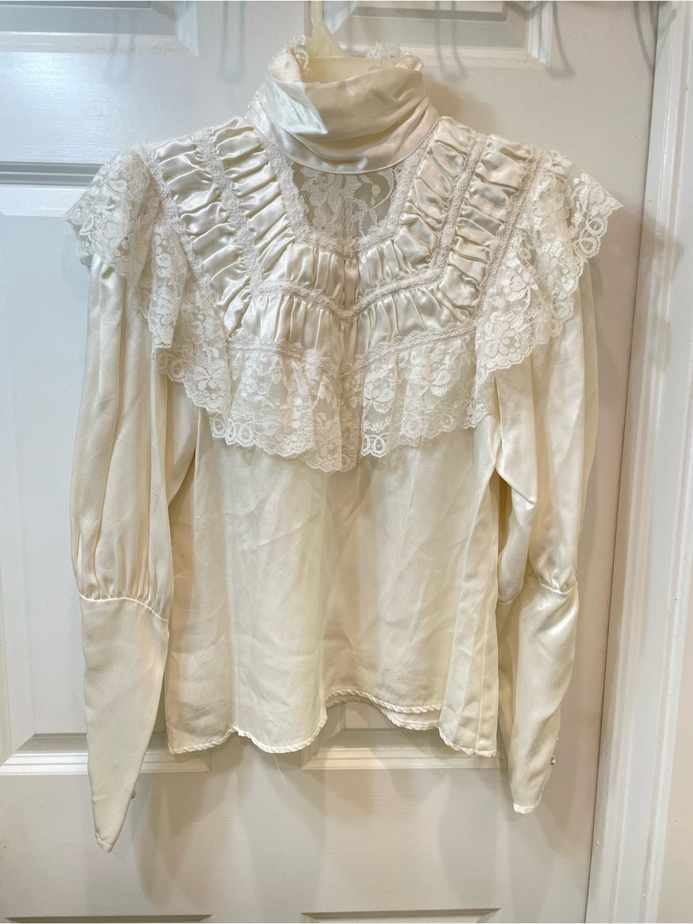 Vintage Gunne Sax Jessica McClintock Ivory Satin Lace Victorian Blouse USA - Picture 4 of 9
